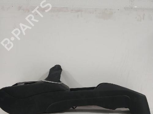 Used Middle console TOYOTA YARIS (_P13_) 1.5 (NSP131_) (112 hp) 31562809