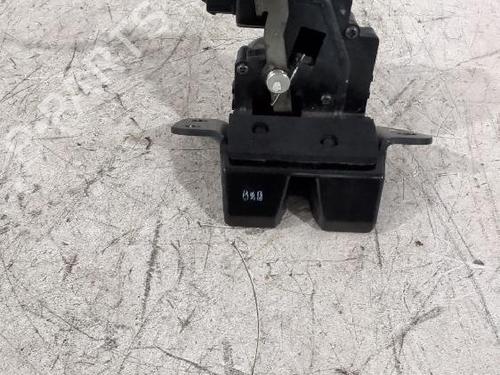 Used Tailgate lock KIA CEE'D Hatchback (ED) 1.6 CRDi 90 (90 hp) 31566421