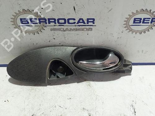 Used Rear right interior door handle Rear right interior door handle MERCEDES-BENZ A-CLASS (W168) A 140 (168.031, 168.131) (82 hp) 31570611 31570611