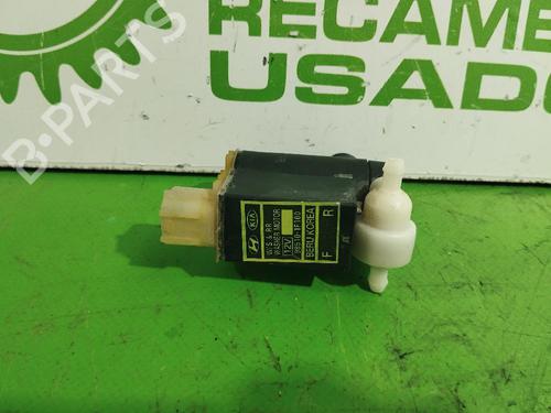 washer-pump-kia-carnival-i-up-fl-1998-1999-2000-2001-31675038 main image