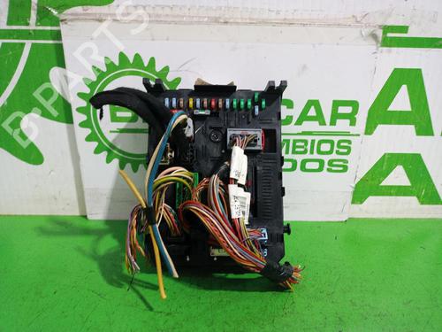 Used Fuse box Fuse box CITROËN C5 II (RC_) 1.6 HDi (RC8HZB) (109 hp) 33810473 33810473