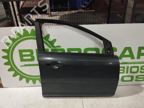 Porta frente direita Porta frente direita FORD FOCUS I Saloon (DFW) 1.6 16V (100 hp) 31547465 31547465