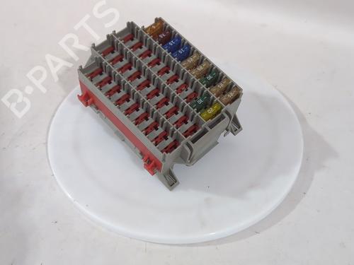 Used Fuse box Fuse box 38866095 38866095