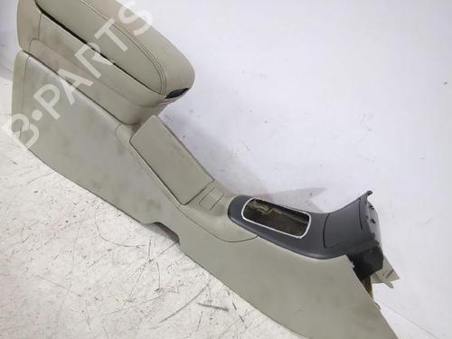 Used Middle console TOYOTA AVENSIS Saloon (_T25_) 2.0 D-4D (ADT250_, ADT250R) (126 hp) 32489994