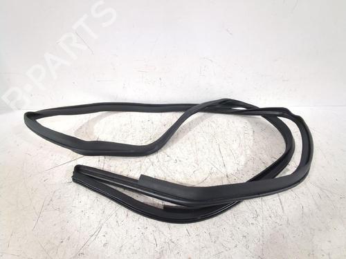 Used Rubber door seal Rubber door seal TOYOTA AURIS (_E15_) 1.6 (ZRE151_, ZRE151R) (124 hp) 33735433 33735433