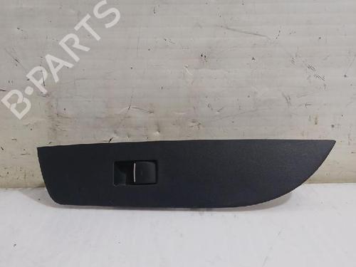 Used Right front window switch TOYOTA COROLLA Estate (_E21_) 1.8 Hybrid (ZWE211W) (122 hp) 31562820