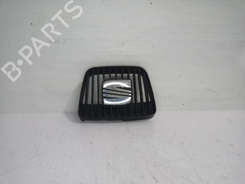 Used Grille Grille SEAT IBIZA II (6K1) 1.4 i (60 hp) 31556956 31556956