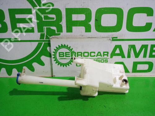 Used Windscreen washer tank KIA SORENTO I (JC) 2.5 CRDi (170 hp) 31551579
