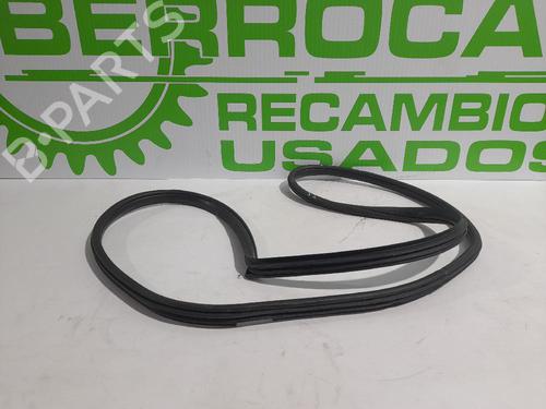 Used Rubber door seal HYUNDAI ELANTRA III (XD) 2.0 CRDi (113 hp) 31542320