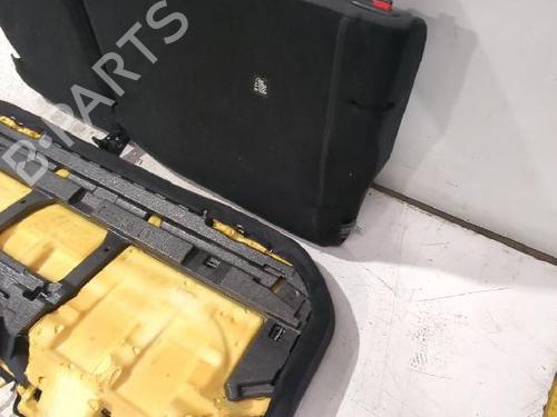 Rear seat TOYOTA COROLLA Hatchback (_E21_, _EA1_, _EH1_) 1.8 VVTi Hybrid (ZWE219) | BP31567717C17 