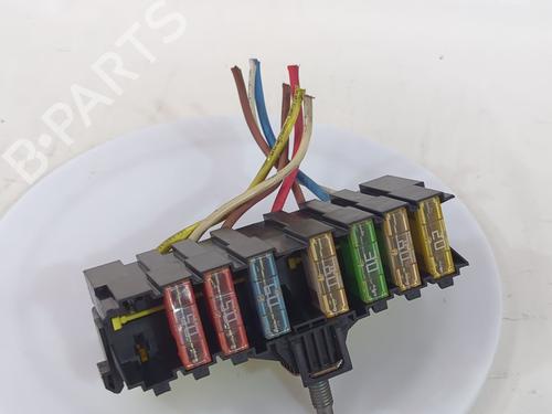 Used Fuse box Fuse box 38868033 38868033
