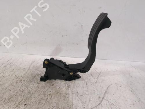 Pedal DACIA SANDERO II 1.5 dCi (90 hp) 31566527