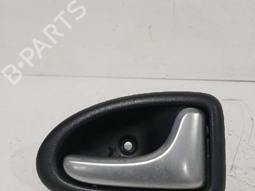 front-right-interior-door-handle-renault-clio-ii-bb_-cb_-1998-1999-2000-2001-2002-2003-2004-2005-2006-2007-2008-2009-2010-2011-2012-2013-2014-2015-2016-32465158 main image