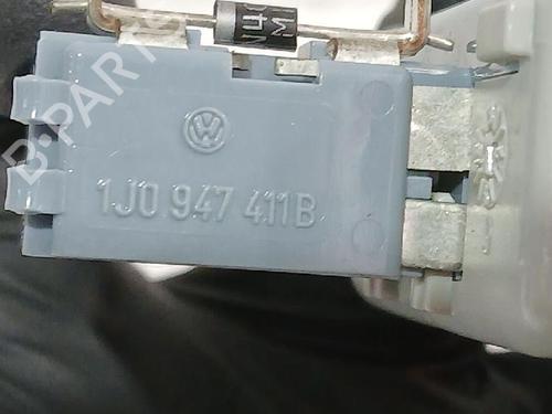 Licence plate light SEAT LEON (1M1)  | BP32489744I40 