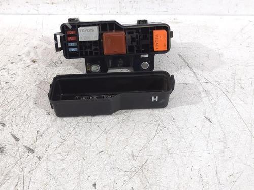 Used Fuse box Fuse box 32489987 32489987