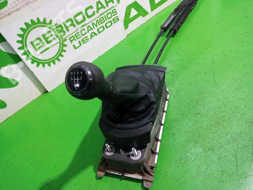 Used Gear lever Gear lever SEAT IBIZA III (6L1) 1.9 TDI (100 hp) 31553420 31553420