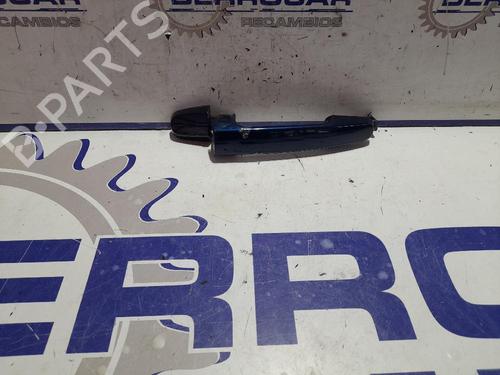 rear-right-exterior-door-handle-toyota-corolla-_e12_-2001-2002-2003-2004-2005-2006-2007-2008-31538689 main image