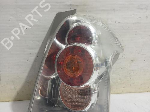 Used Right taillight TOYOTA COROLLA Verso (ZER_, ZZE12_, R1_) 2.2 D-4D (AUR10_, AUR10R) (177 hp) 31563721