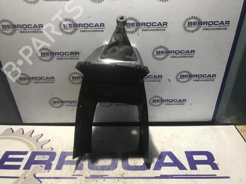 Used Shift knob Shift knob TOYOTA COROLLA Verso (ZER_, ZZE12_, R1_) 2.2 D-4D (AUR10_, AUR10R) (177 hp) 31678597 31678597