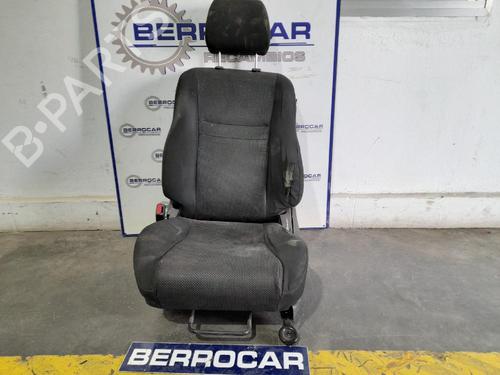 Used Left front seat TOYOTA AVENSIS (_T25_) 1.8 VVT-i (ZZT251_, ZZT251R) (129 hp) 31673389
