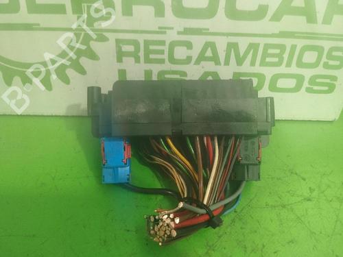 Used Fuse box PEUGEOT 306 Hatchback (7A, 7C, N3, N5) [1993-2003]  31674506