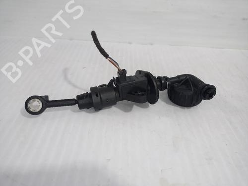 Clutch slave cylinder VW TOURAN (5T1) 1.6 TDI | BP31555709M113 - Image 5
