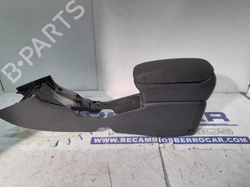 Used Armrest / Center console Armrest / Center console TOYOTA AVENSIS Saloon (_T25_) 2.2 D-4D (ADT251_, ADT251R) (150 hp) 31540153 31540153