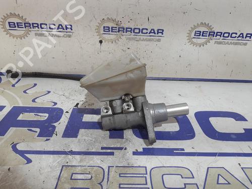 Used Brake master cylinder Brake master cylinder PEUGEOT 5008 (0U_, 0E_) 2.0 HDi 150 / BlueHDi 150 (150 hp) 31540504 31540504