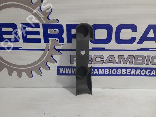Used Cup/Object holder Cup/Object holder CITROËN C4 I (LC_) [2004-2014] 31673772 31673772