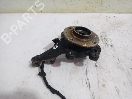 Used Left front steering knuckle OPEL CORSA F (P2JO) 1.2 (68) (101 hp) 31562686