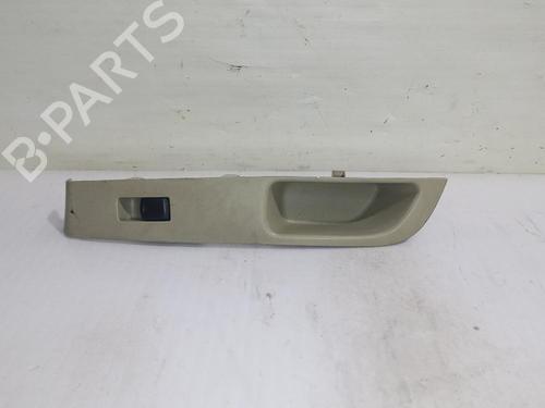 right-front-window-switch-nissan-micra-iii-k12-2002-2003-2004-2005-2006-2007-2008-2009-2010-2011-31558554 main image