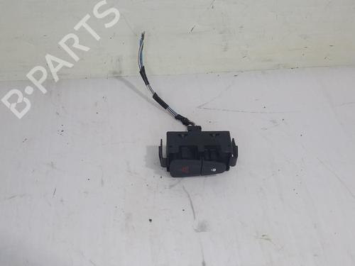 warning-switch-renault-megane-iv-saloon-2016-31558325 main image