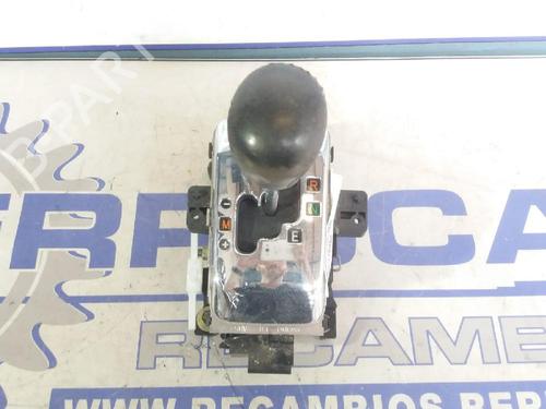 Used Gear lever Gear lever TOYOTA COROLLA Verso (ZER_, ZZE12_, R1_) 2.2 D-4D (AUR10_, AUR10R) (177 hp) 31678146 31678146