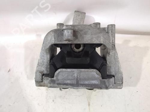Used Engine mount Engine mount VW GOLF VI Variant (AJ5) 1.6 TDI (105 hp) 33747229 33747229