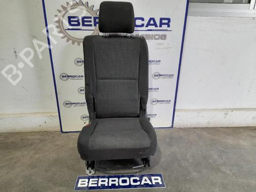 Used Rear seat (2nd row) Rear seat (2nd row) TOYOTA COROLLA Verso (ZER_, ZZE12_, R1_) 2.2 D-4D (AUR10_, AUR10R) (177 hp) 31673387 31673387