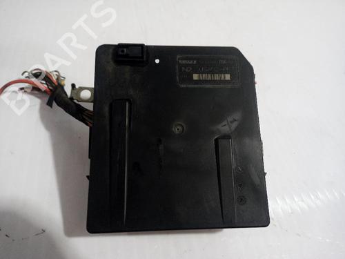Fuse box RENAULT SCÉNIC II (JM0/1_) | BP31677481E1