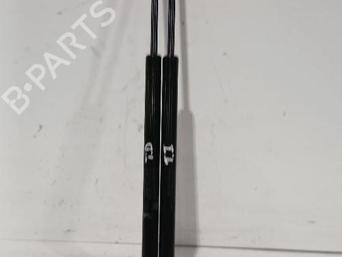 tailgate-lift-support-alfa-romeo-giulietta-940_-2010-2011-2012-2013-2014-2015-2016-2017-2018-2019-2020-32466805 main image