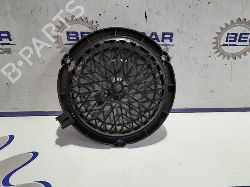 speaker-peugeot-expert-van-v_-2016-31570781 main image