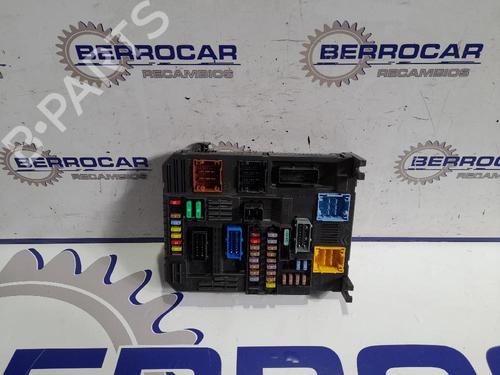 Used Fuse box PEUGEOT EXPERT Van (V_) 1.6 BlueHDi 115 (115 hp) 31570770