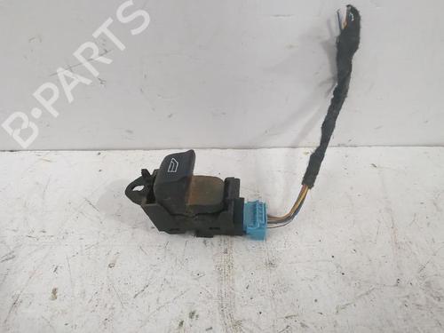 Used Right rear window switch LAND ROVER FREELANDER 2 (L359) 2.2 TD4 4x4 (160 hp) 31565048