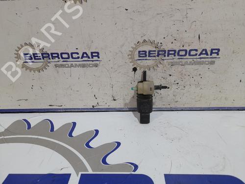 Used Washer pump Washer pump SEAT LEON (1P1) 1.9 TDI (105 hp) 31540705 31540705