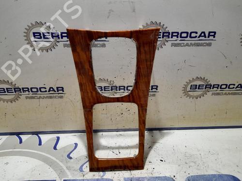 Used Shift knob Shift knob MERCEDES-BENZ C-CLASS (W203) C 220 CDI (203.006, 203.008) (143 hp) 31539477 31539477