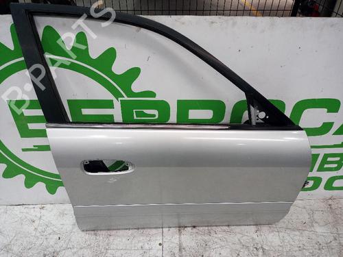 Dør højre fortil Dør højre fortil MAZDA 626 V (GF) 2.0 (GFEP) (136 hp) 31547352 31547352