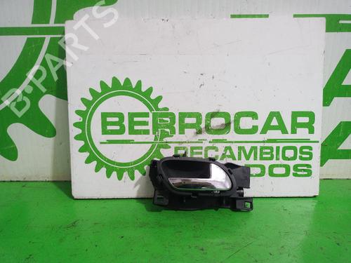 Used Rear right interior door handle Rear right interior door handle 31548456 31548456