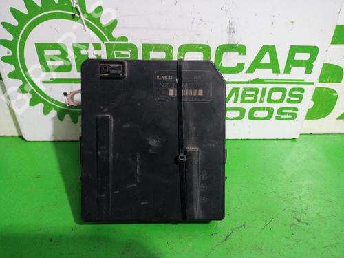 Used Fuse box RENAULT GRAND SCÉNIC II (JM0/1_) 1.6 Flex (112 hp) 31549393