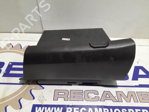 Used Glove box Glove box TOYOTA PROACE Van (MDZ_) 1.6 D4d (MDZ9) (95 hp) 31539897 31539897