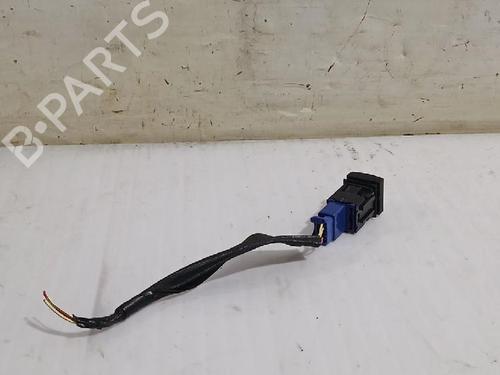 Switch TOYOTA COROLLA Estate (_E21_) 1.8 Hybrid (ZWE211W) | BP31563056I30 - Image 3