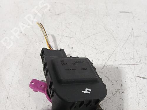 Electronic module SEAT LEON (1M1) | BP32489759M83