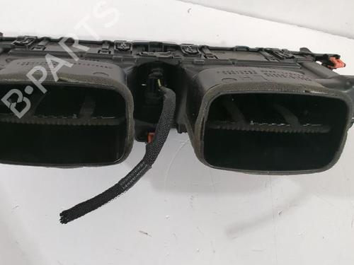 Air vent TOYOTA COROLLA Estate (_E21_) 1.8 Hybrid (ZWE211W) | BP31562999I21