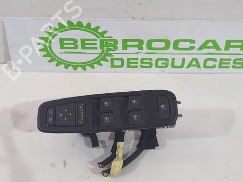 Used Left front window switch DACIA DUSTER (HM_) 1.0 TCe 90 (HMM6) (91 hp) 31567817